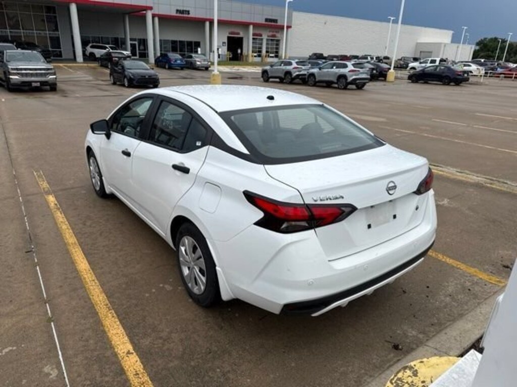 Used 2024 Nissan Versa 1.6 S Sedan