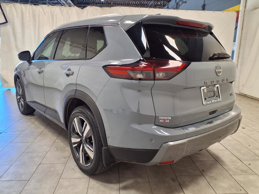 Used 2024 Nissan Rogue SL SUV