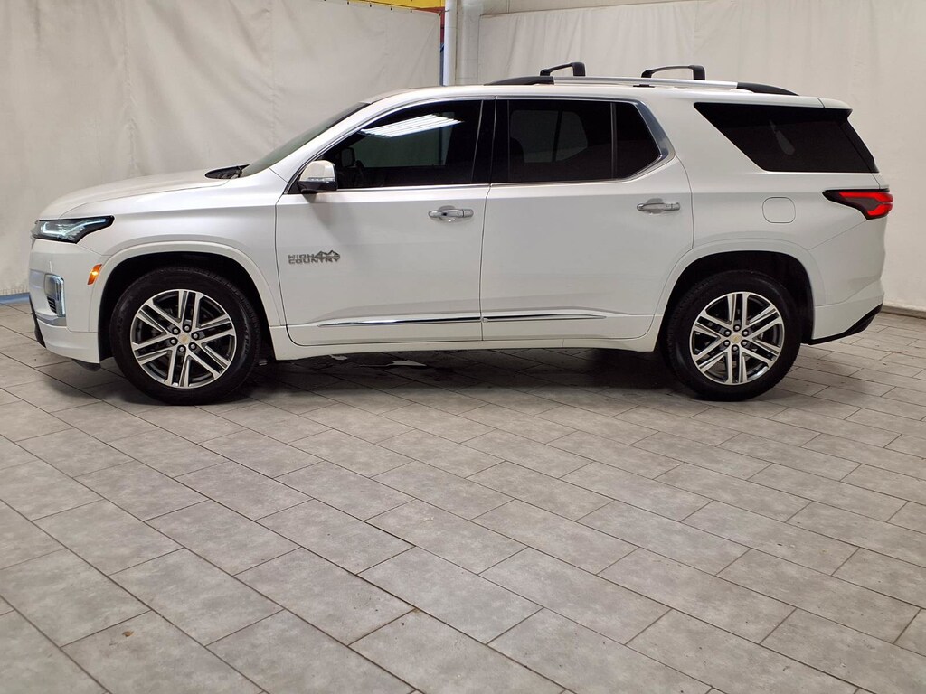Used 2023 Chevrolet Traverse High Country SUV