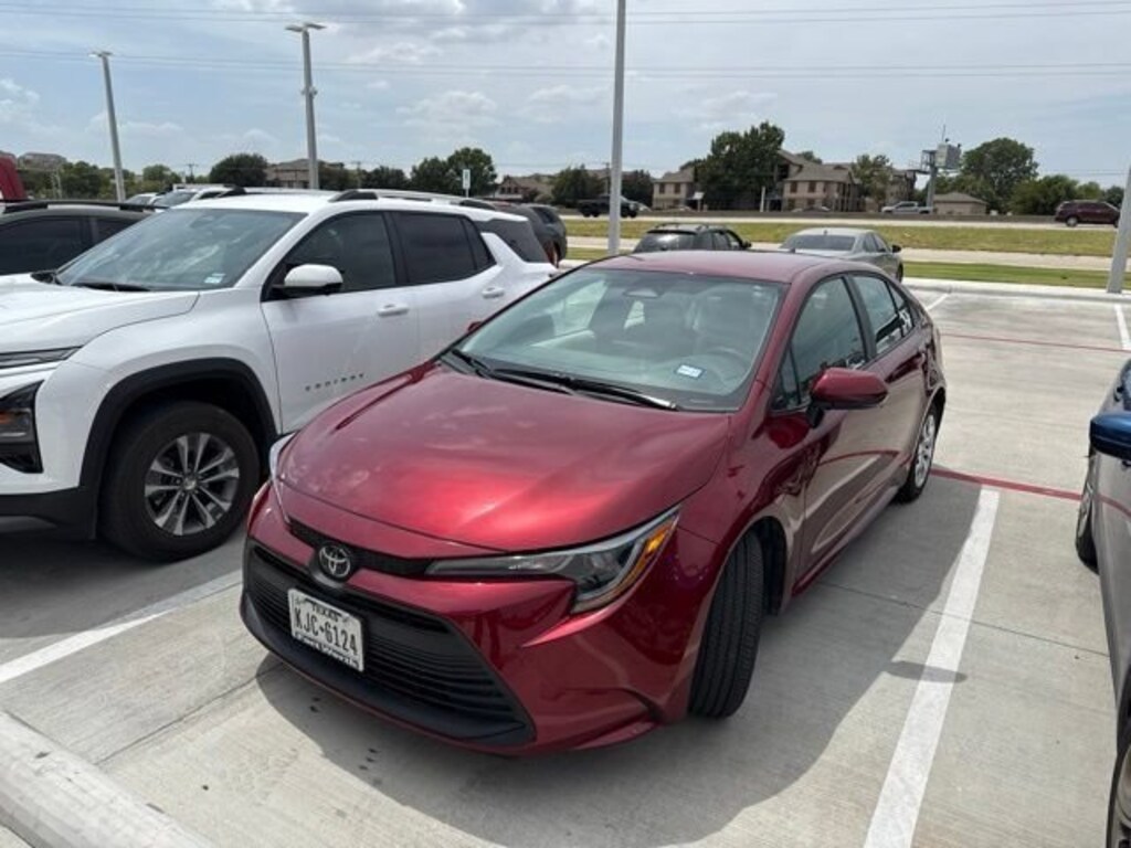 Used 2025 Toyota Corolla LE Sedan