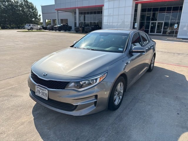 2018 Kia Optima LX photo 2