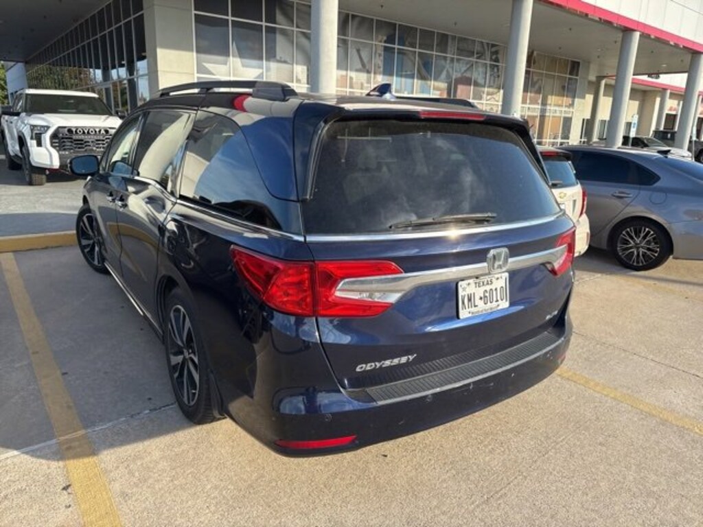 Used 2018 Honda Odyssey Elite Van