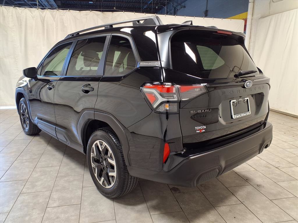 Used 2025 Subaru Forester Premium SUV