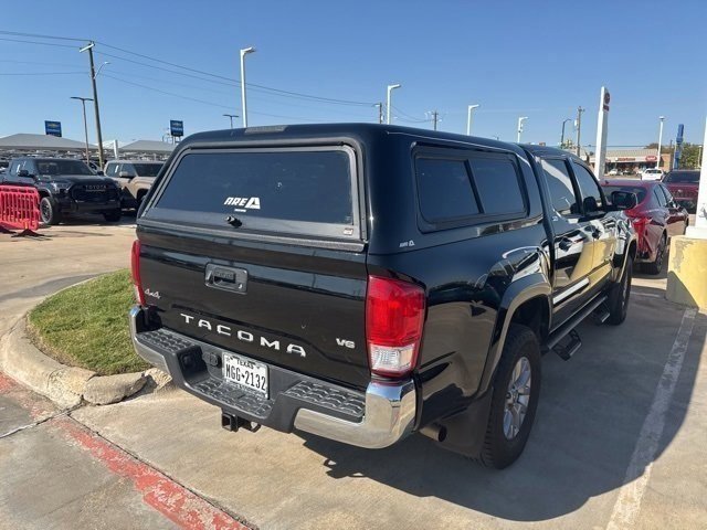 2017 Toyota Tacoma SR5 V6 photo 4