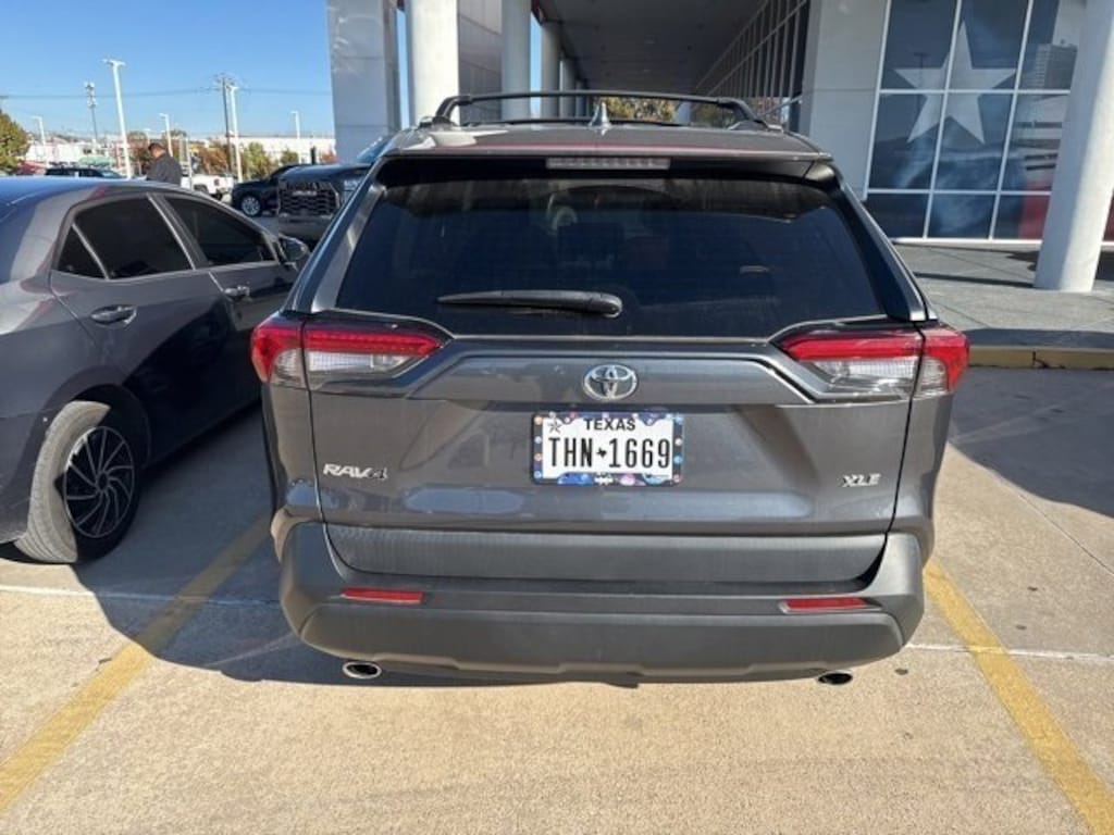 Used 2023 Toyota RAV4 XLE SUV