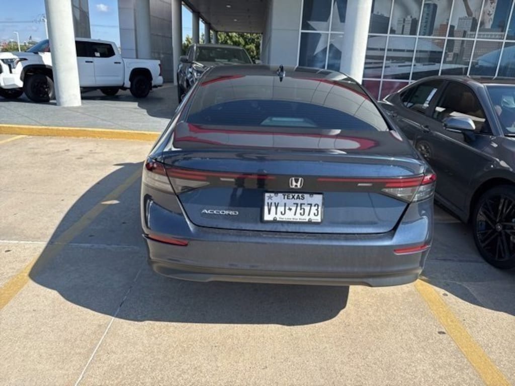 Used 2024 Honda Accord EX Sedan