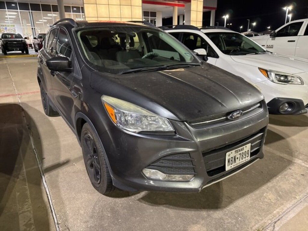 Used 2015 Ford Escape SE SUV