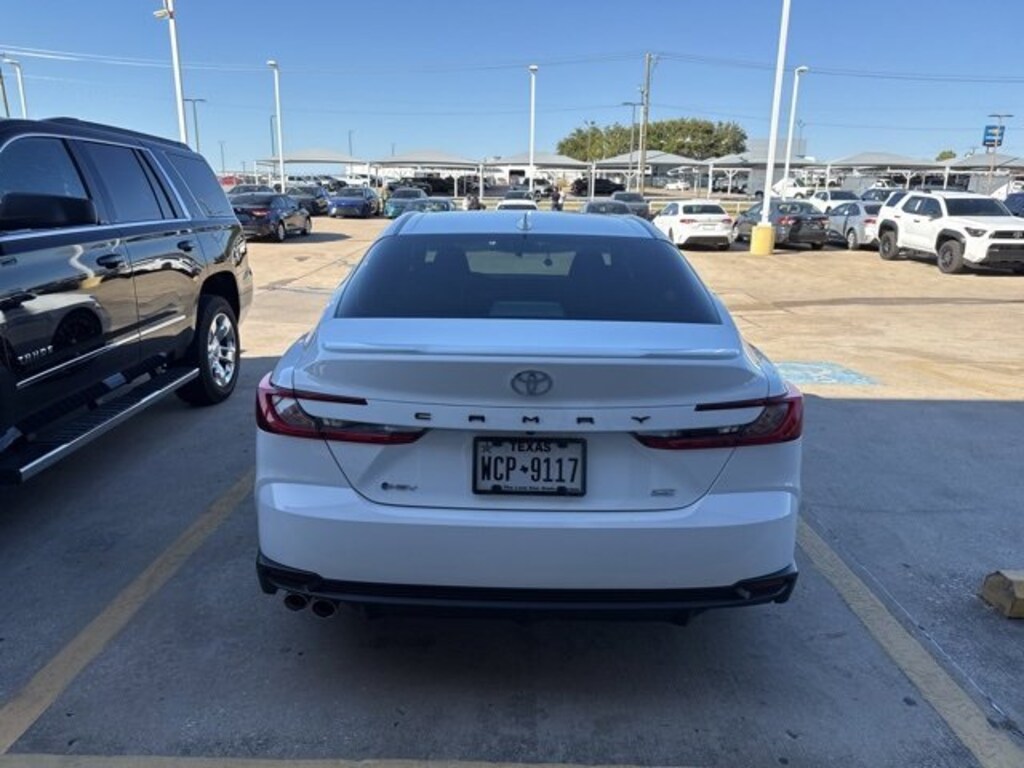 Used 2025 Toyota Camry SE Sedan