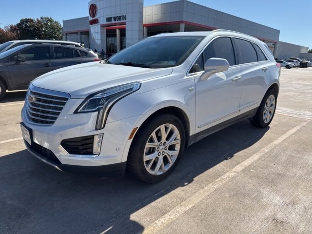 Used 2018 CADILLAC XT5 Platinum SUV
