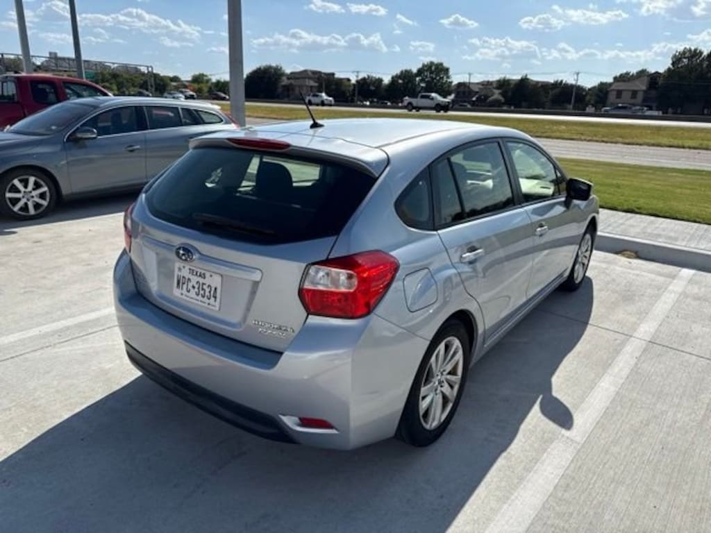 Used 2016 Subaru Impreza 2.0i Premium 5-door