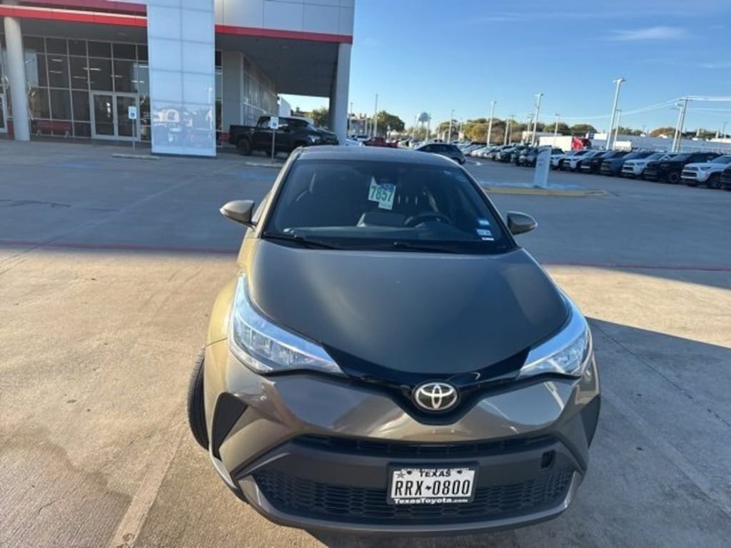 Used 2021 Toyota C-HR XLE SUV