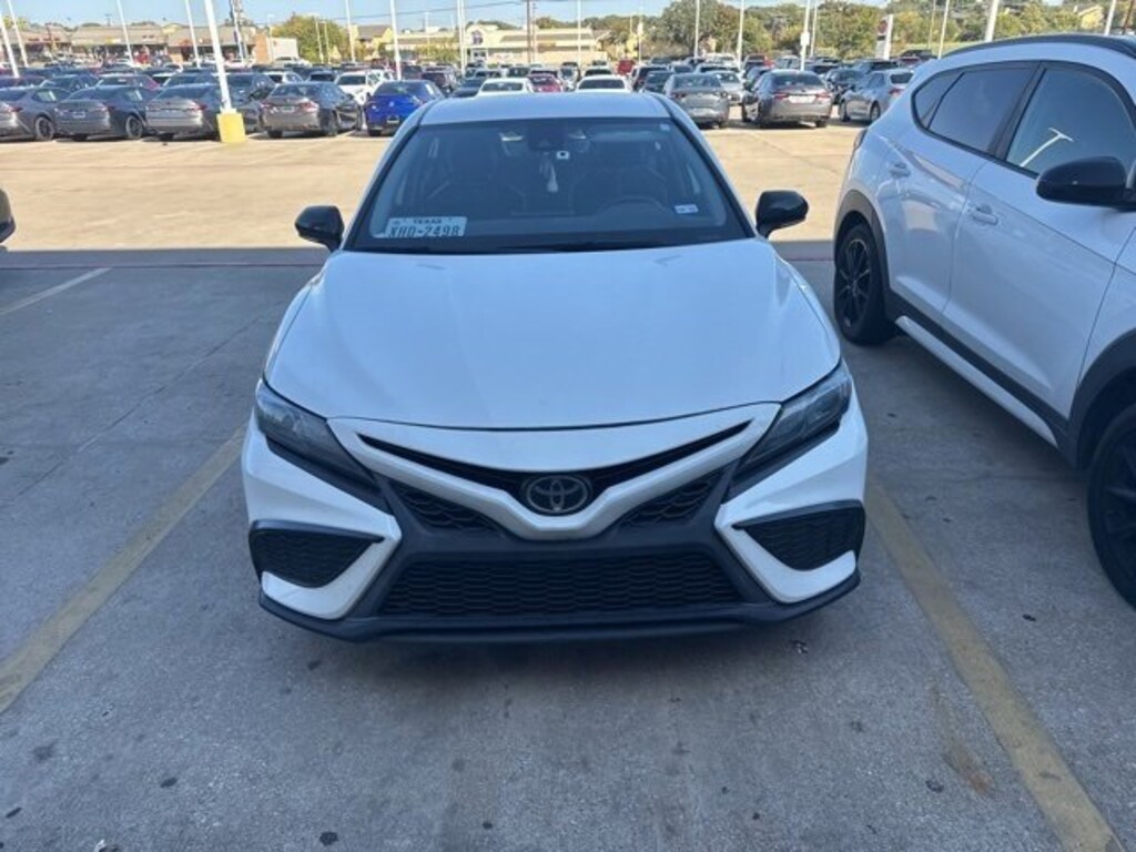 Used 2022 Toyota Camry SE Sedan