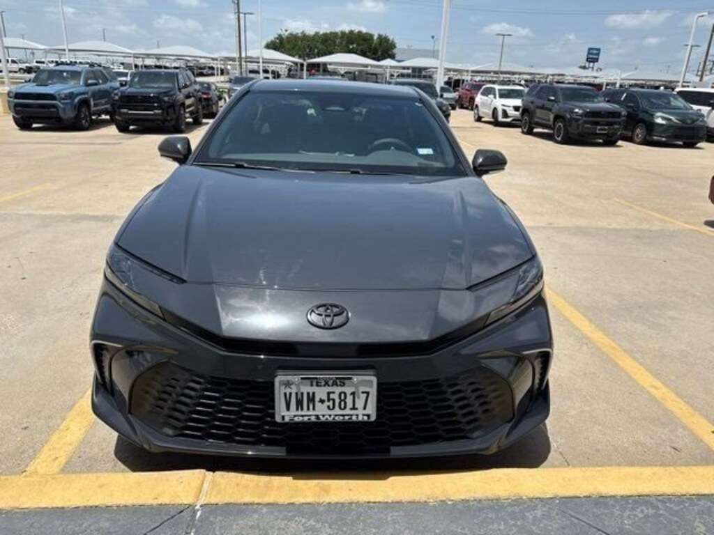 Used 2025 Toyota Camry SE Sedan