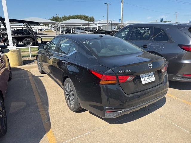2024 Nissan Altima 2.5 SV photo 3