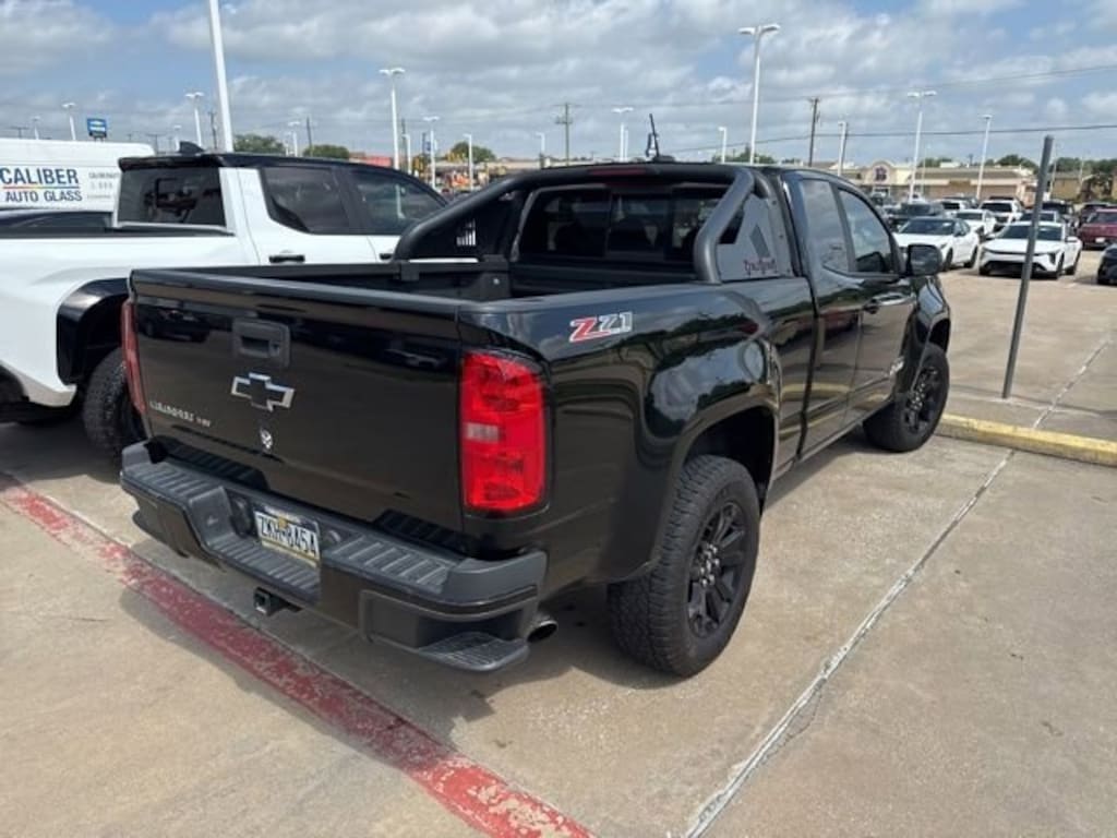 Used 2017 Chevrolet Colorado Z71 Truck Extended Cab