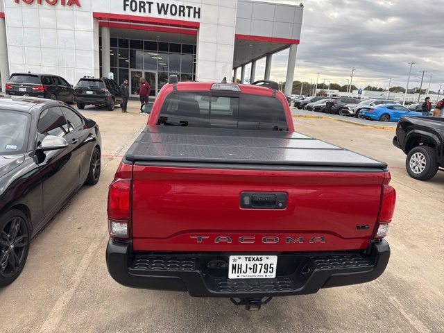 2018 Toyota Tacoma TRD V6 photo 2