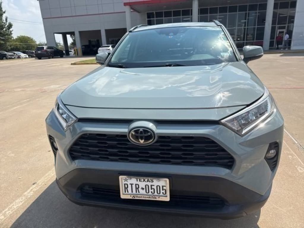 Used 2019 Toyota RAV4 XLE SUV