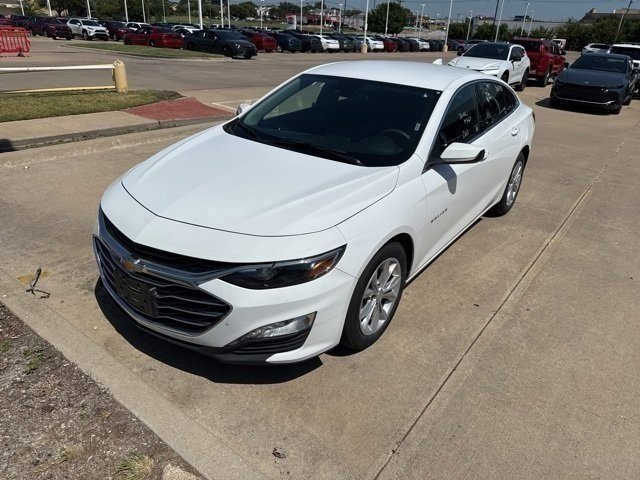 2024 Chevrolet Malibu 1LT photo 2
