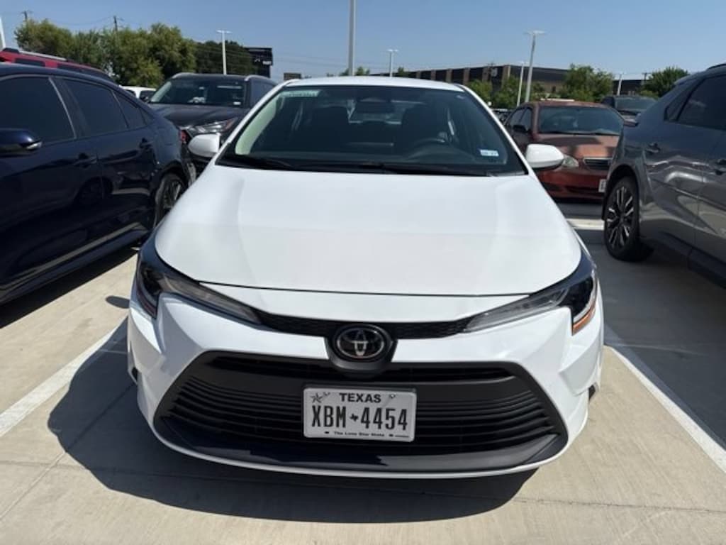 Used 2025 Toyota Corolla LE Sedan