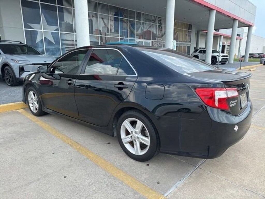 Used 2014 Toyota Camry L Sedan