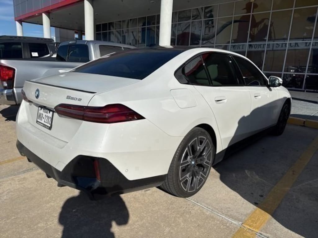 Used 2026 BMW 550e xDrive Sedan