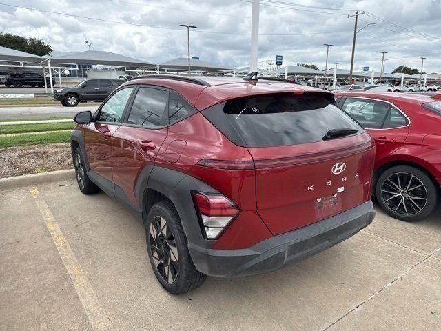 2024 Hyundai Kona SEL photo 2
