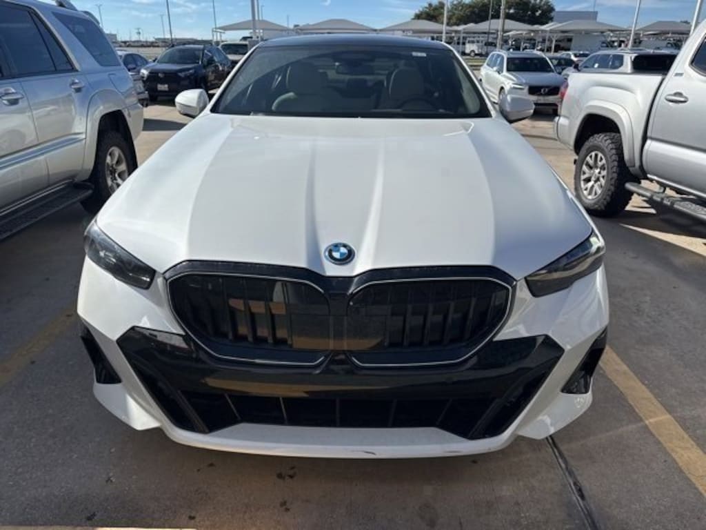 Used 2026 BMW 550e xDrive Sedan