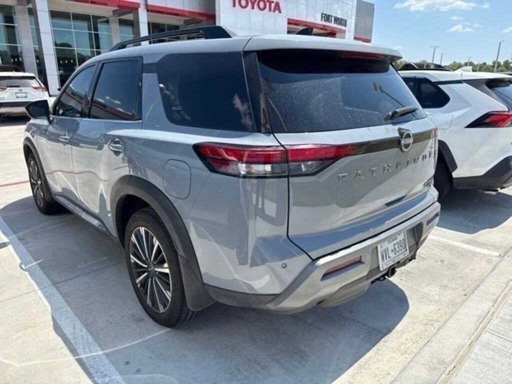 Used 2026 Nissan Pathfinder Platinum SUV