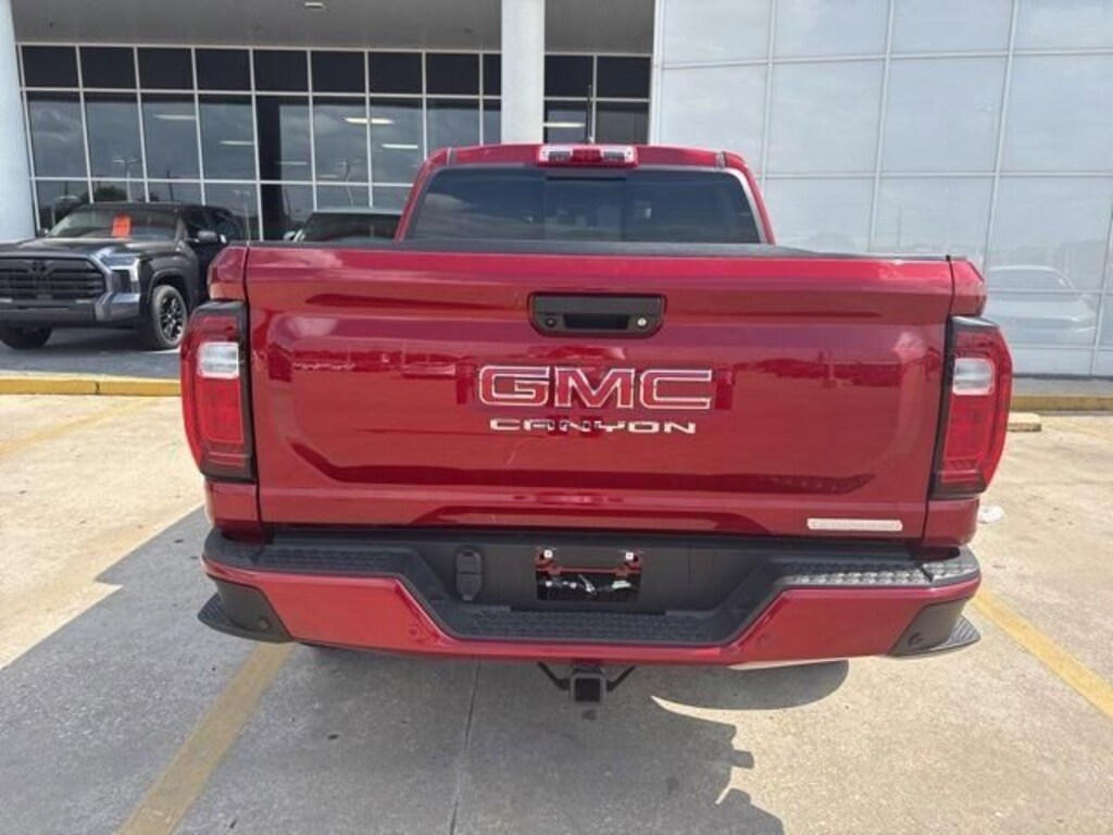 Used 2026 GMC Canyon Elevation Truck Crew Cab
