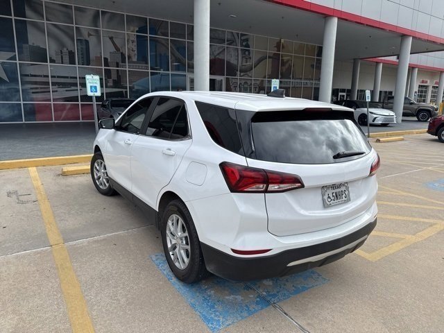 2022 Chevrolet Equinox LT photo 3