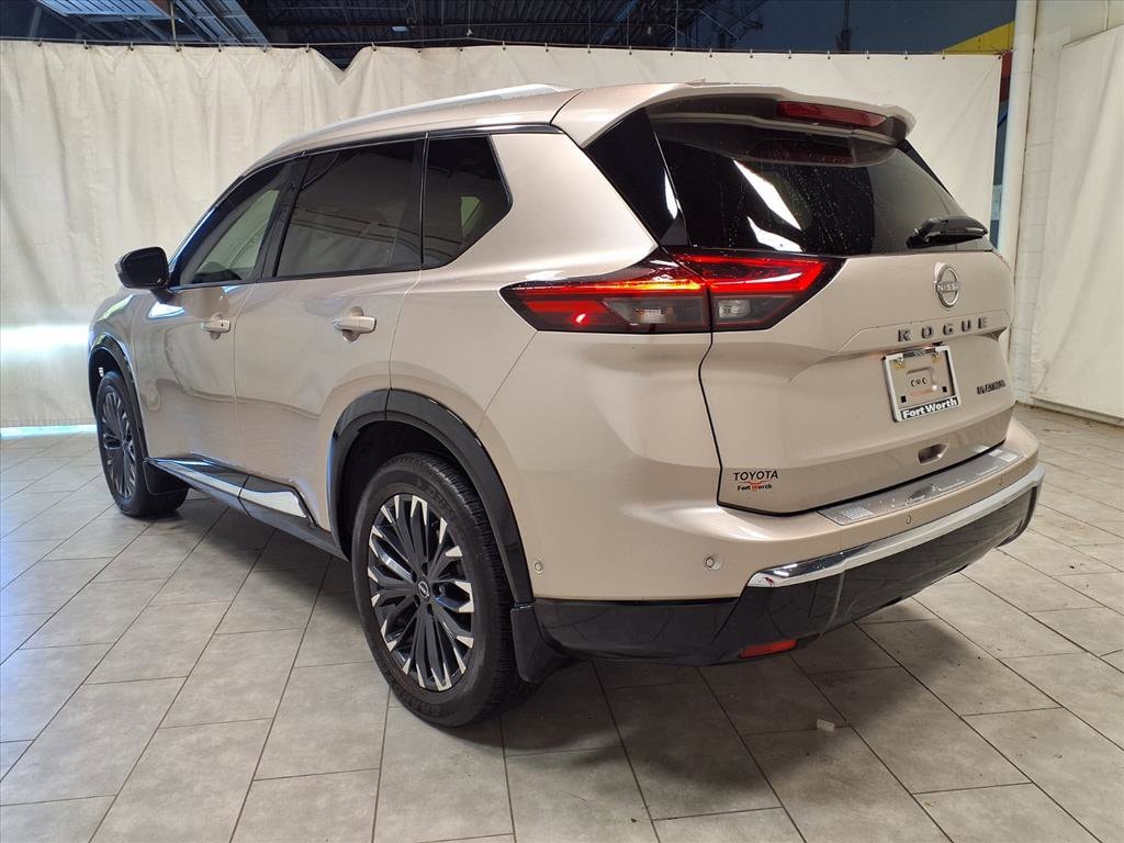 Used 2024 Nissan Rogue Platinum SUV