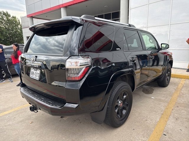 2023 Toyota 4Runner SR5 photo 4