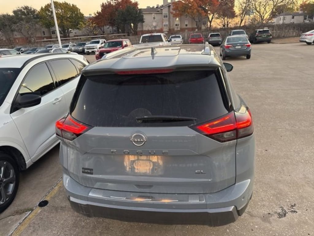 Used 2024 Nissan Rogue SL SUV