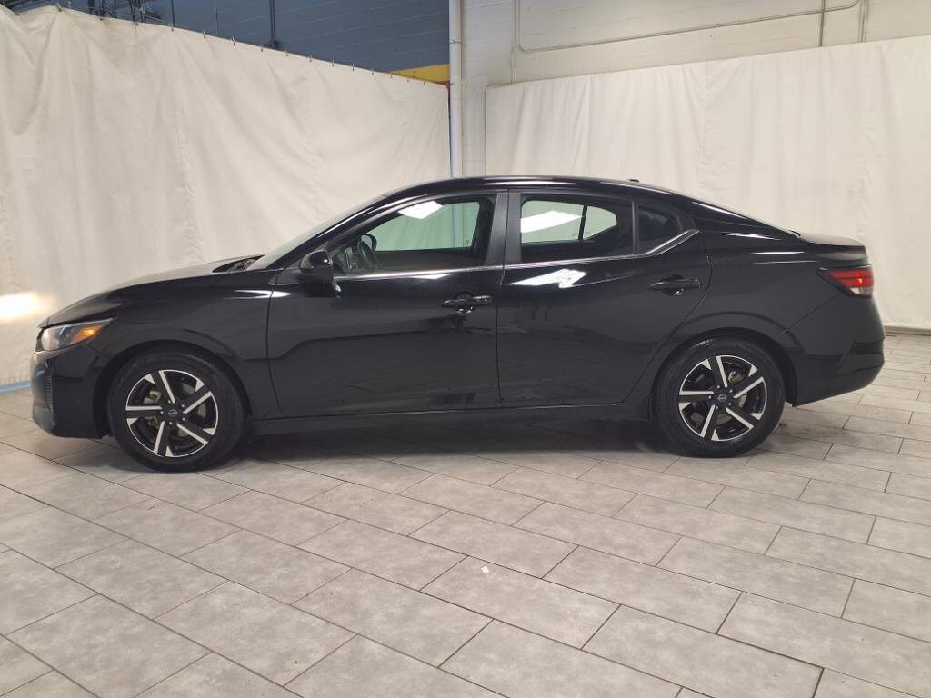 2024 Nissan Sentra SV photo 3