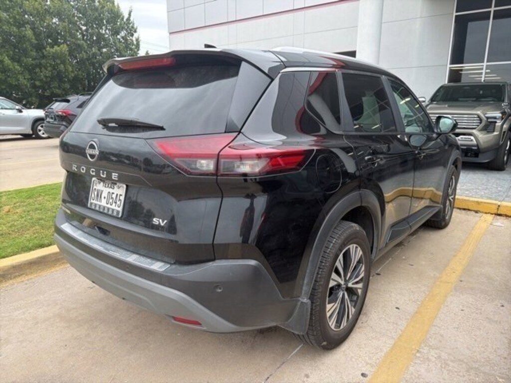 Used 2023 Nissan Rogue SV SUV