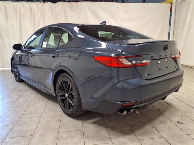 2026 Toyota Camry SE photo 4