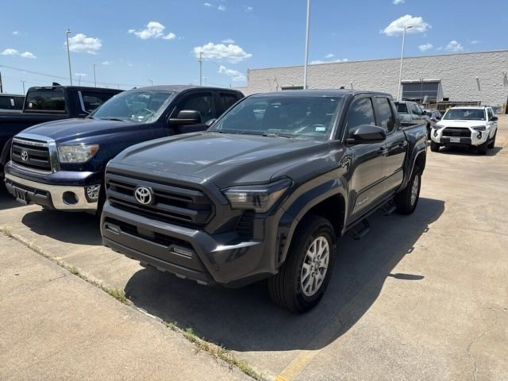 Used 2025 Toyota Tacoma SR5 Truck Double Cab