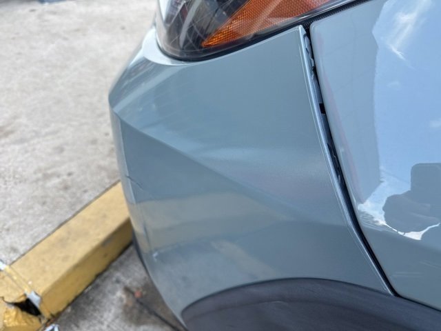 2022 Toyota RAV4 XLE Premium photo 2