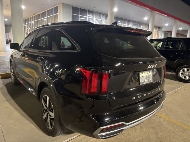 2022 Kia Sorento S photo 2
