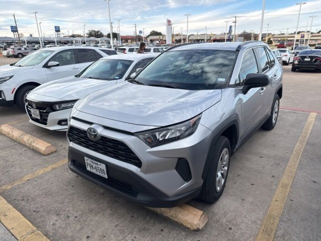 Used 2021 Toyota RAV4 LE SUV