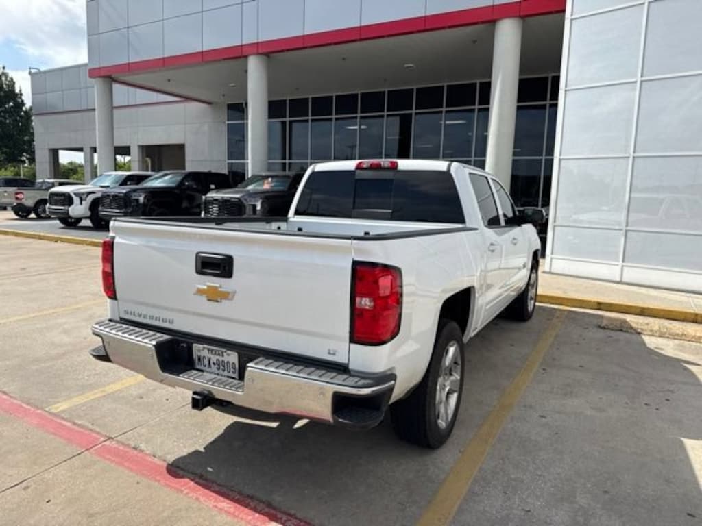Used 2018 Chevrolet Silverado 1500 LT w/1LT Truck Crew Cab
