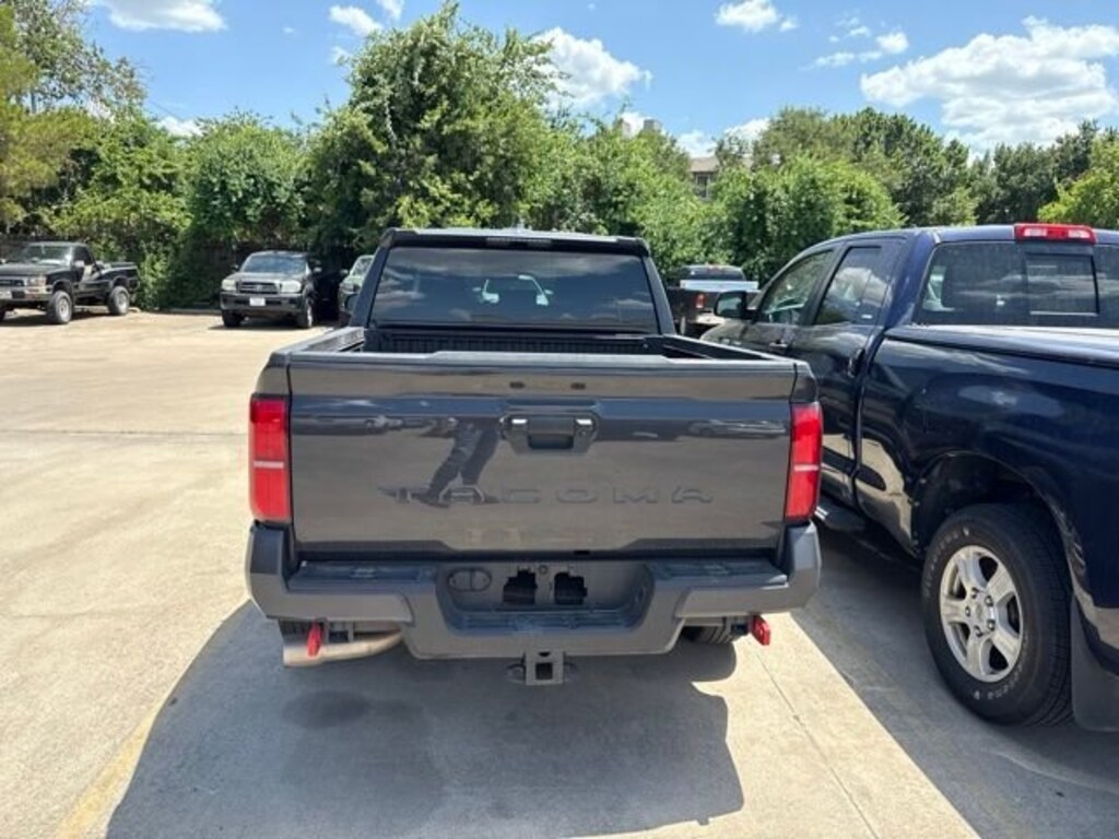 Used 2025 Toyota Tacoma SR5 Truck Double Cab