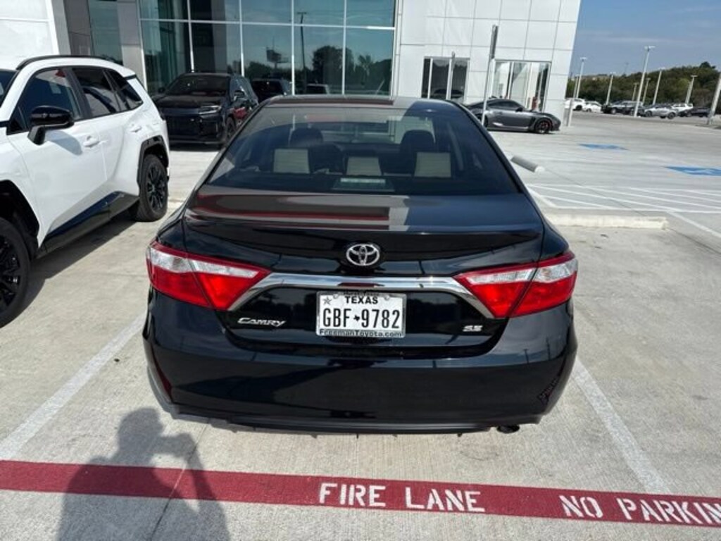 Used 2015 Toyota Camry XLE Sedan
