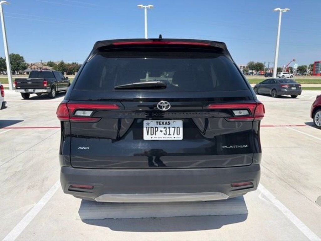 Used 2026 Toyota Grand Highlander LE SUV
