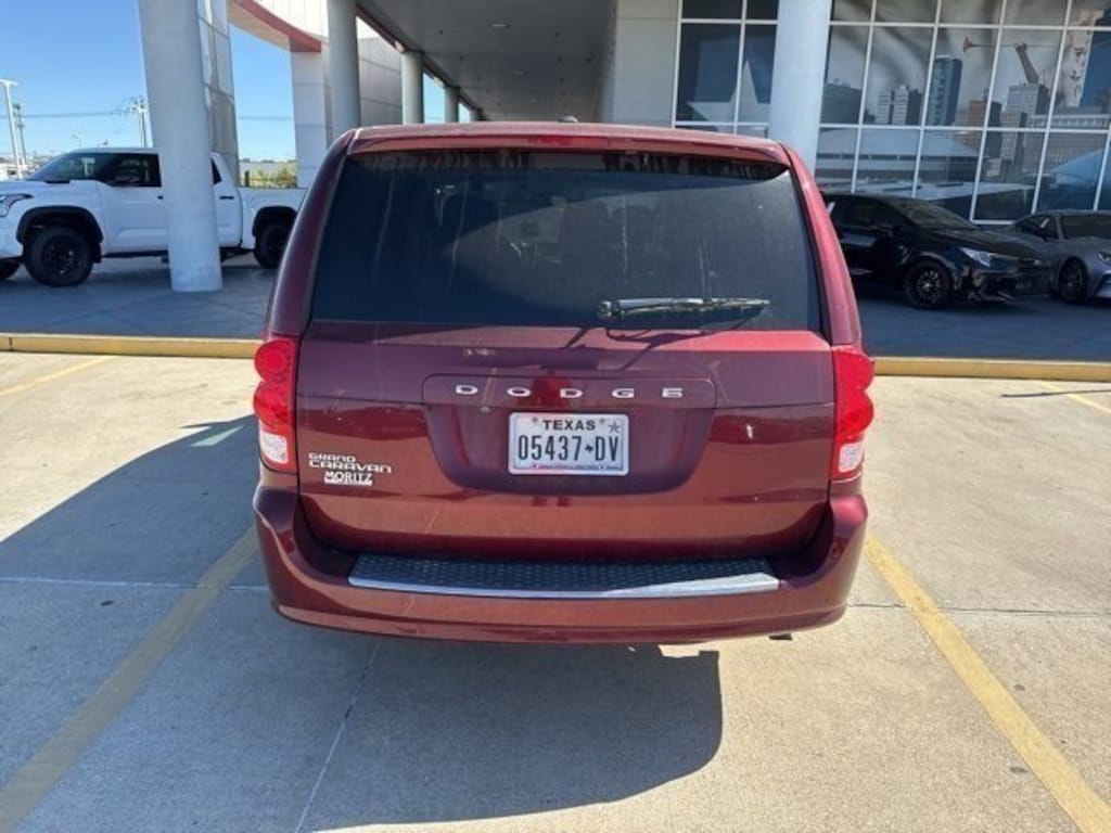 Used 2020 Dodge Grand Caravan SE Van Passenger Van