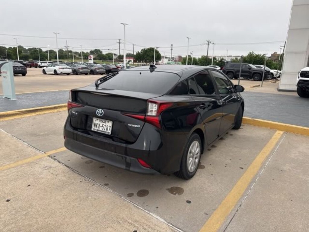 Used 2020 Toyota Prius LE Hatchback
