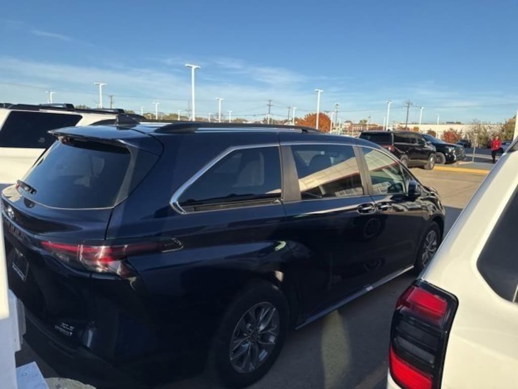 Used 2024 Toyota Sienna XLE Van Passenger Van