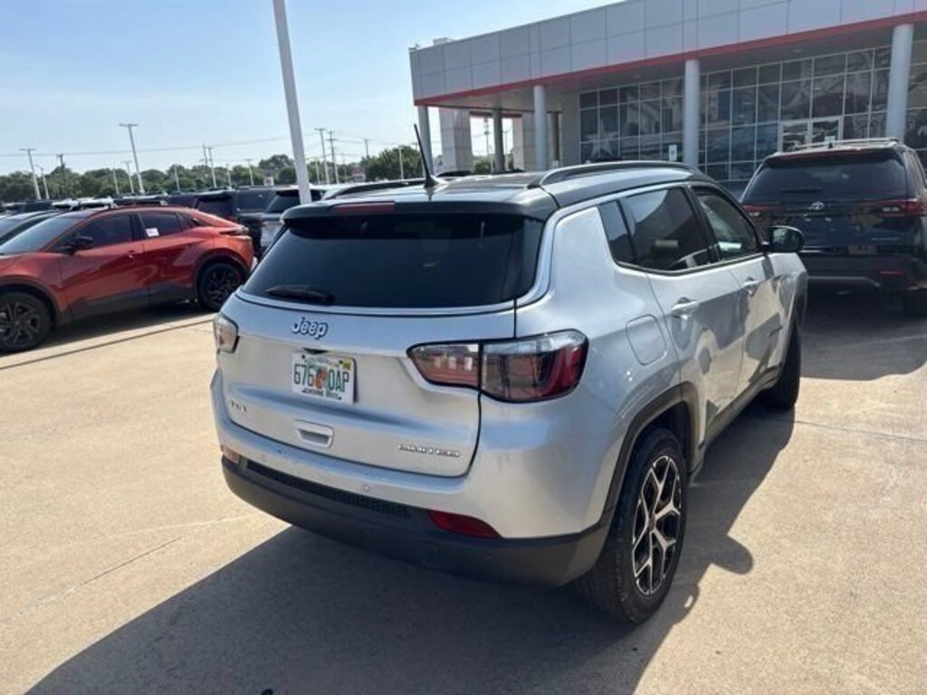 Used 2025 Jeep Compass Limited SUV