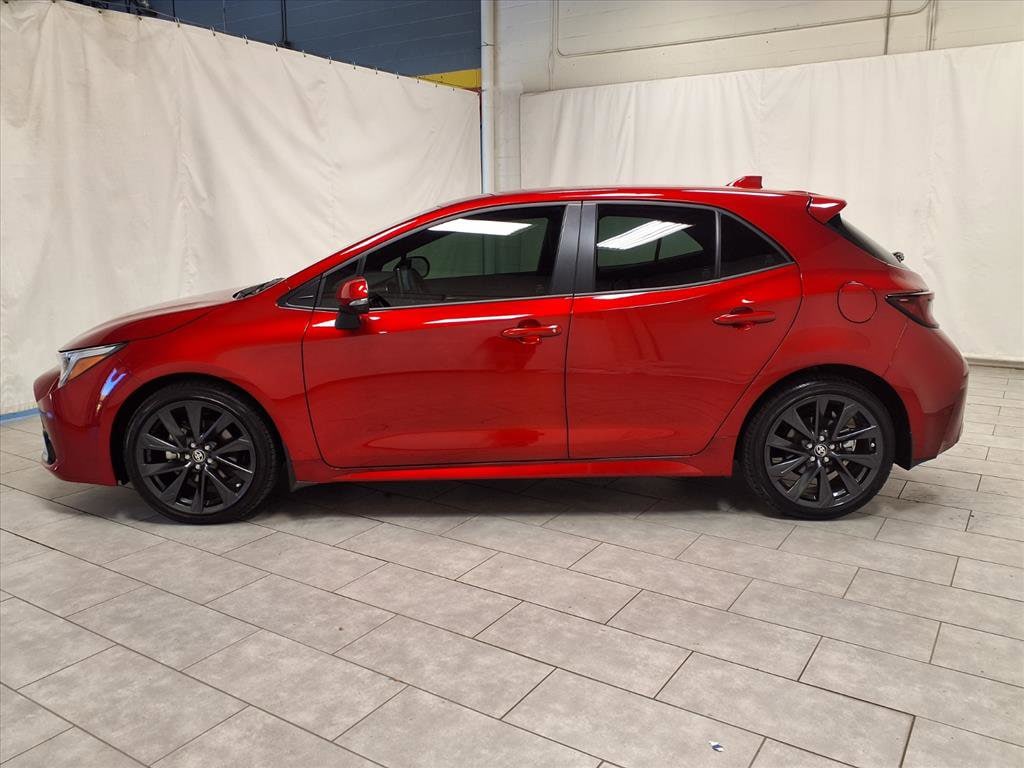 Used 2025 Toyota Corolla Hatchback XSE Hatchback