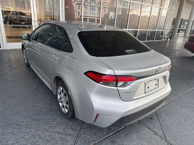 2024 Toyota Corolla LE photo 3